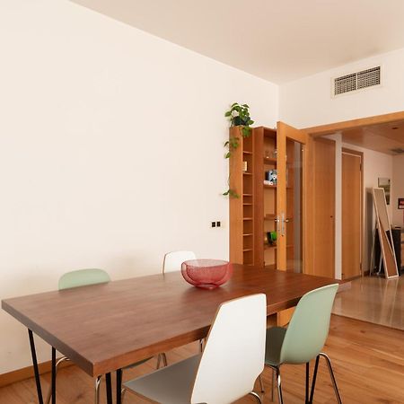 Modern Apartment In Parque Das Nacoes Lisbon Bagian luar foto